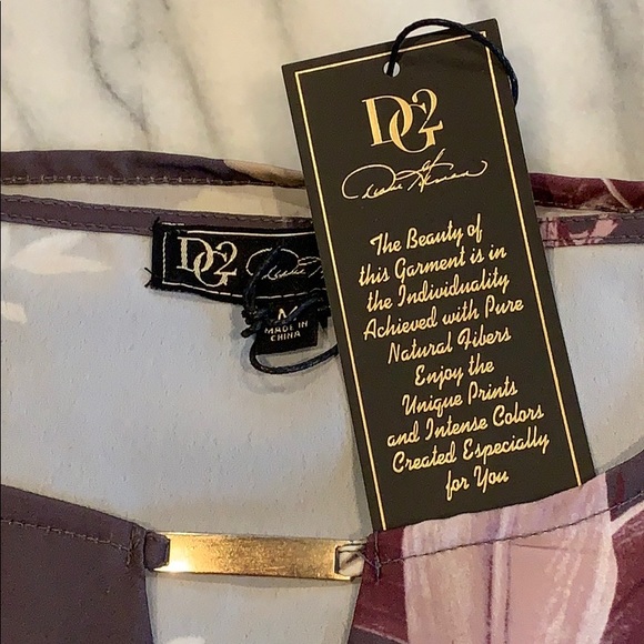 NWT DG2 by Diane Gilman Gray Floral Ruffle Blouse - Picture 3 of 5